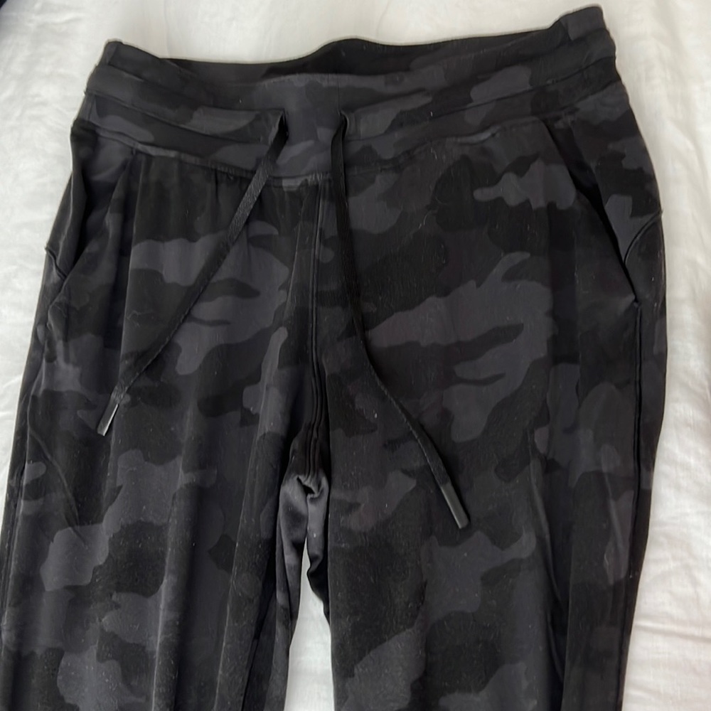 LuluLemon Joggers